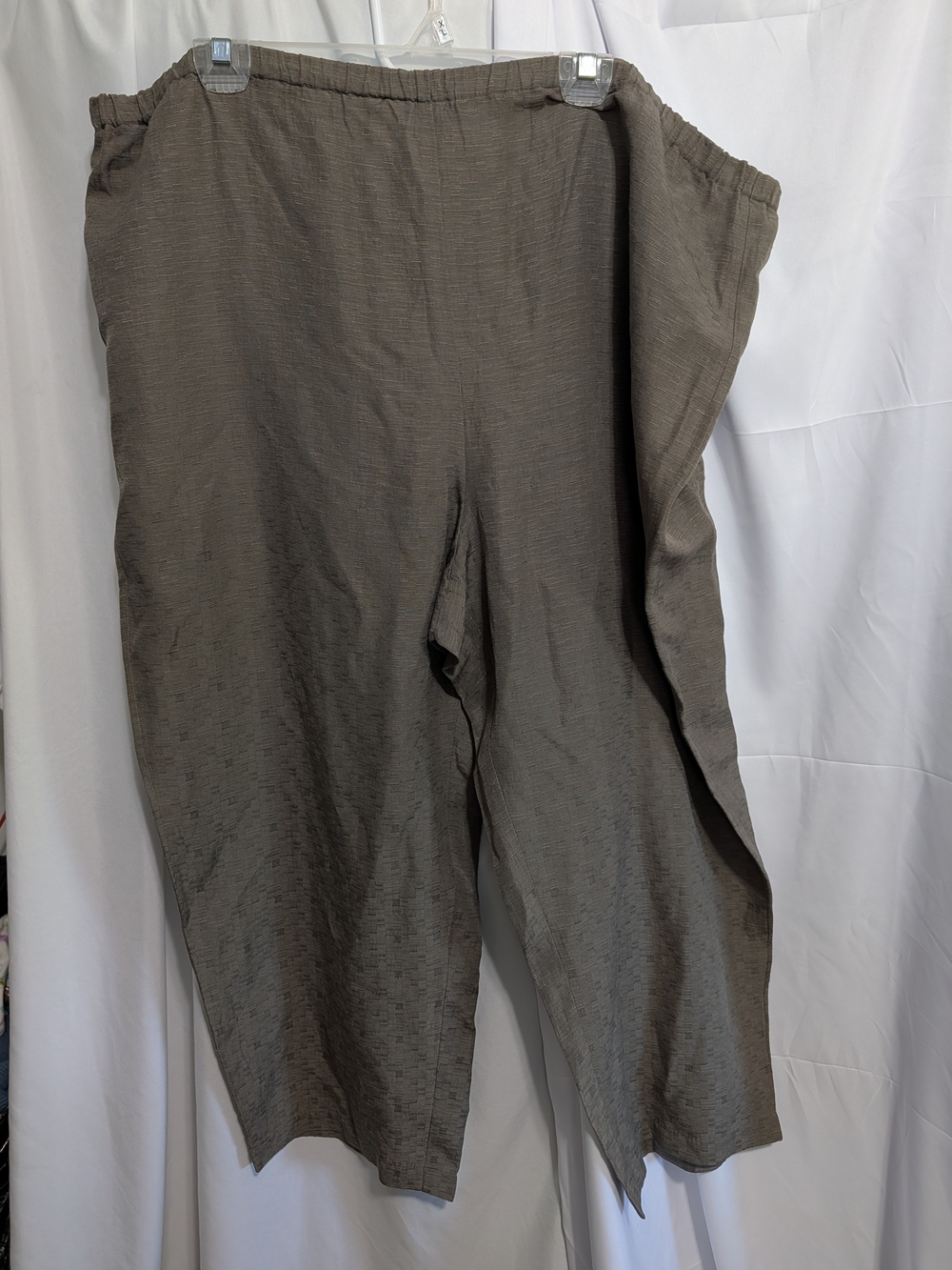 Eileen Fisher Cropped Wide-Leg Pants in Taupe